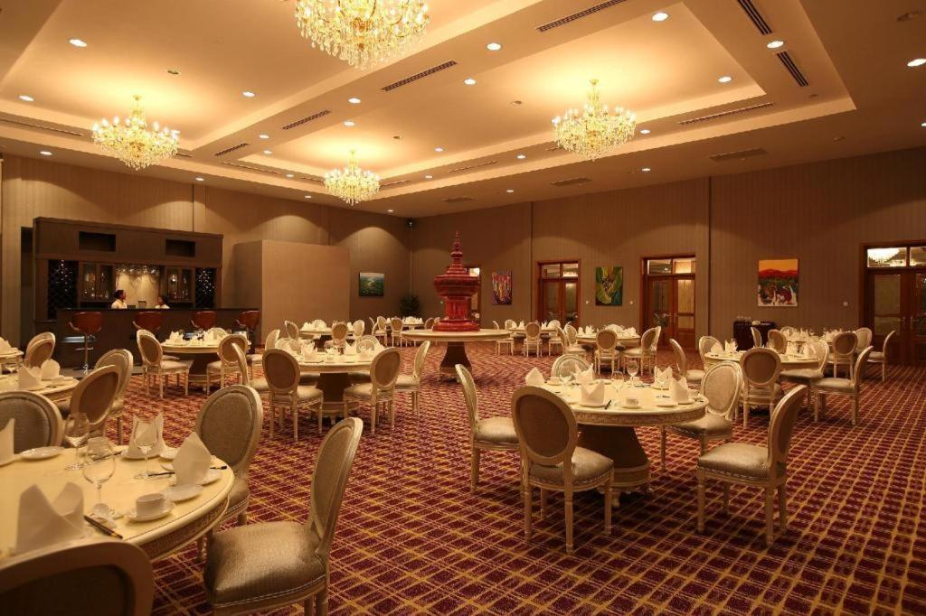 Horizon Lake View Resort Naypyidaw Экстерьер фото