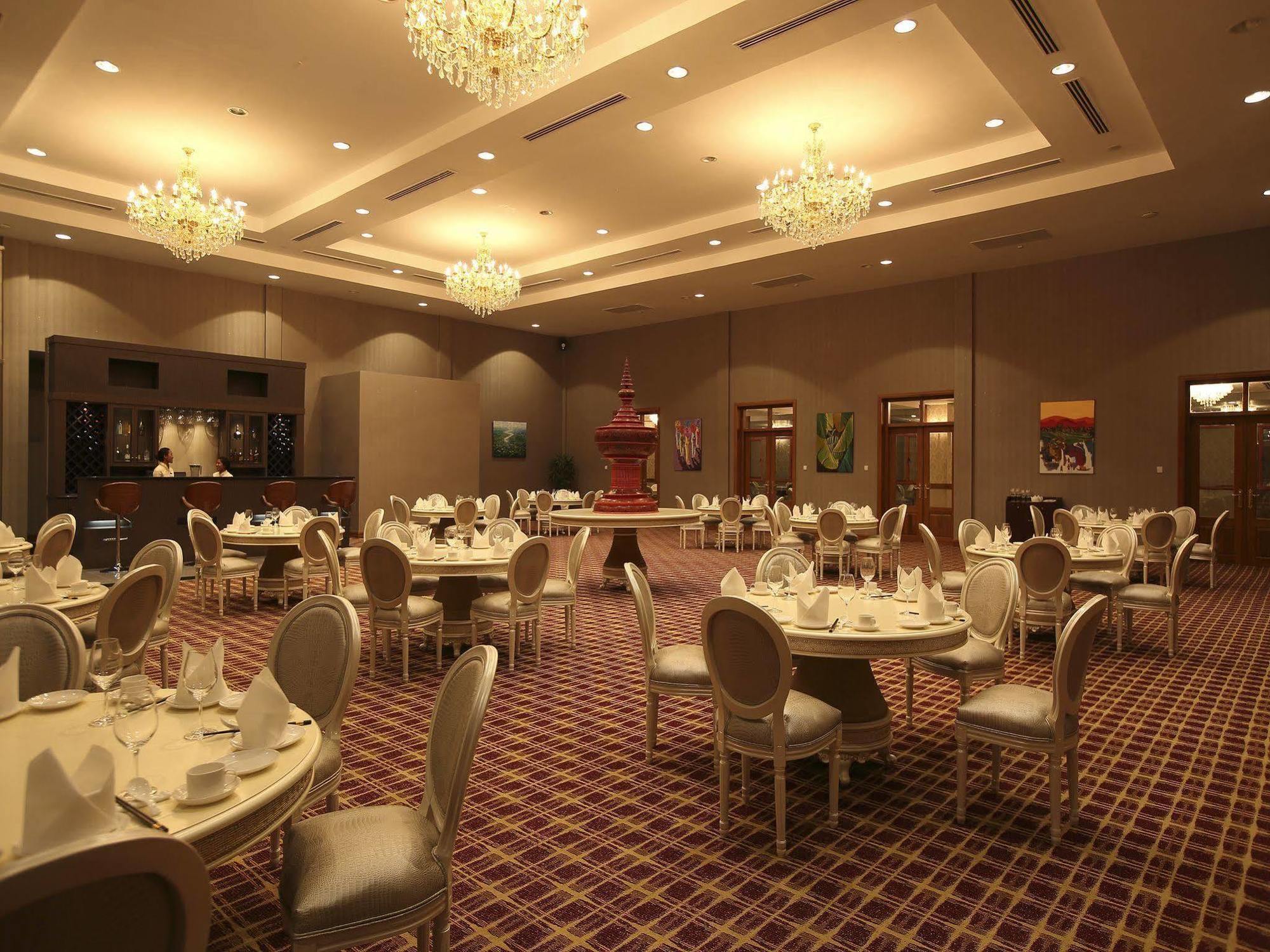 Horizon Lake View Resort Naypyidaw Экстерьер фото